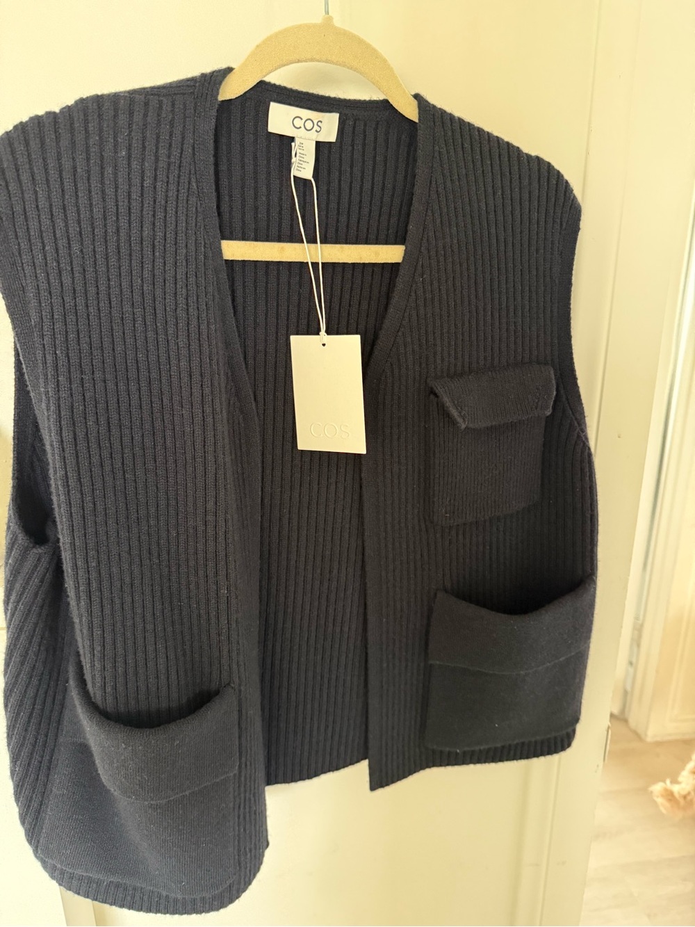 COS wool Navy Ribbed V-Neck Knit Vest Sz 8 NWT